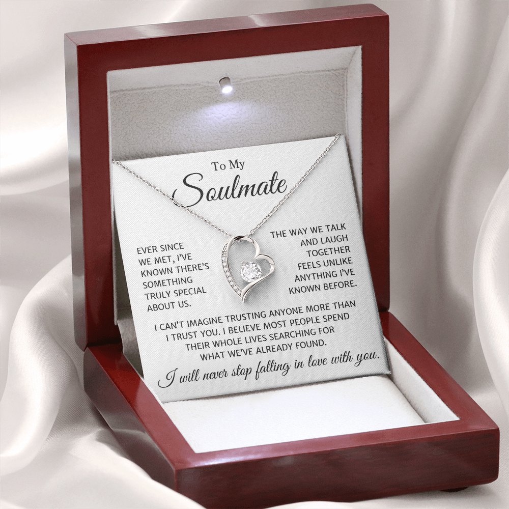 Soulmate "Never Stop" | Forever Love Necklace