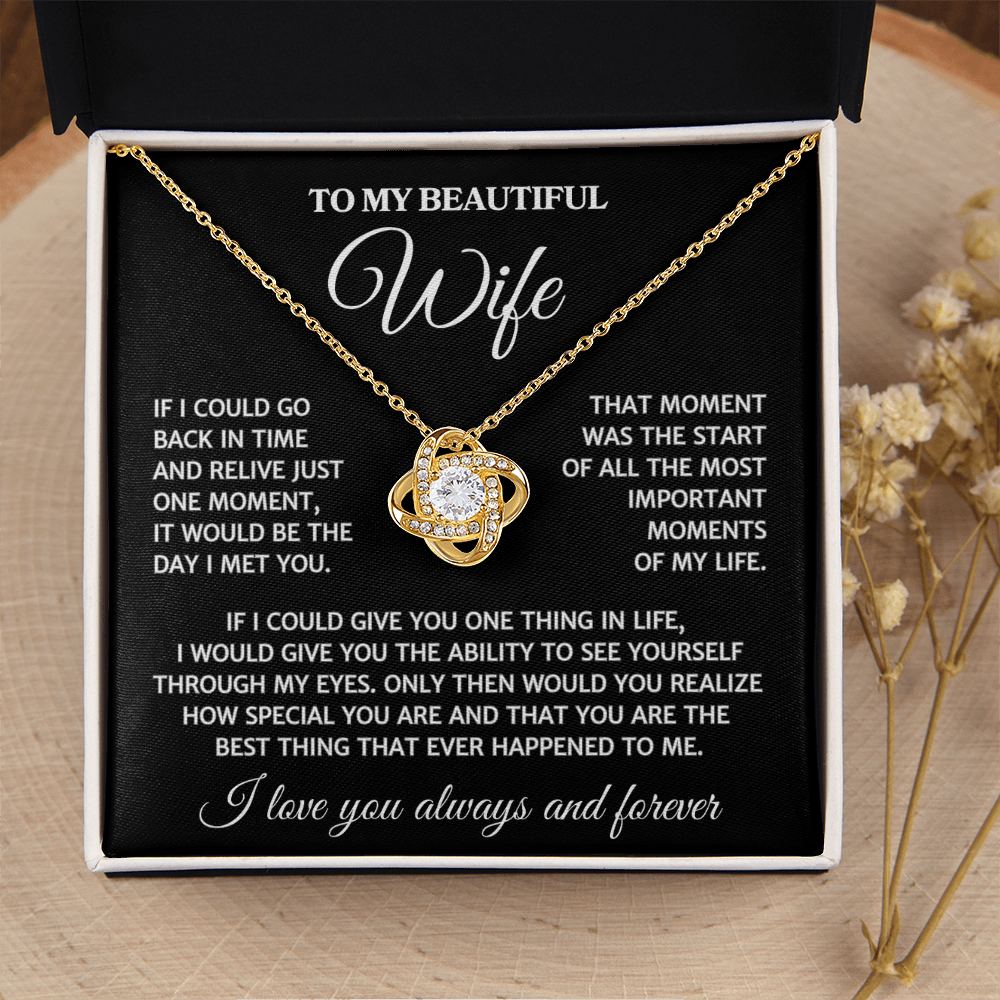 Wife "Most Important Moments" | Love Knot Necklace