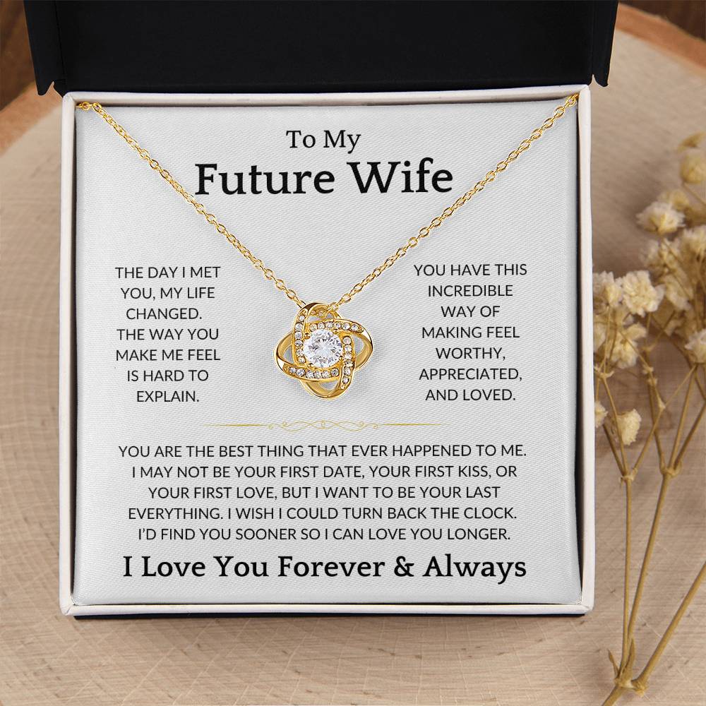 Future Wife "The Best Thing" | Love Knot Necklace