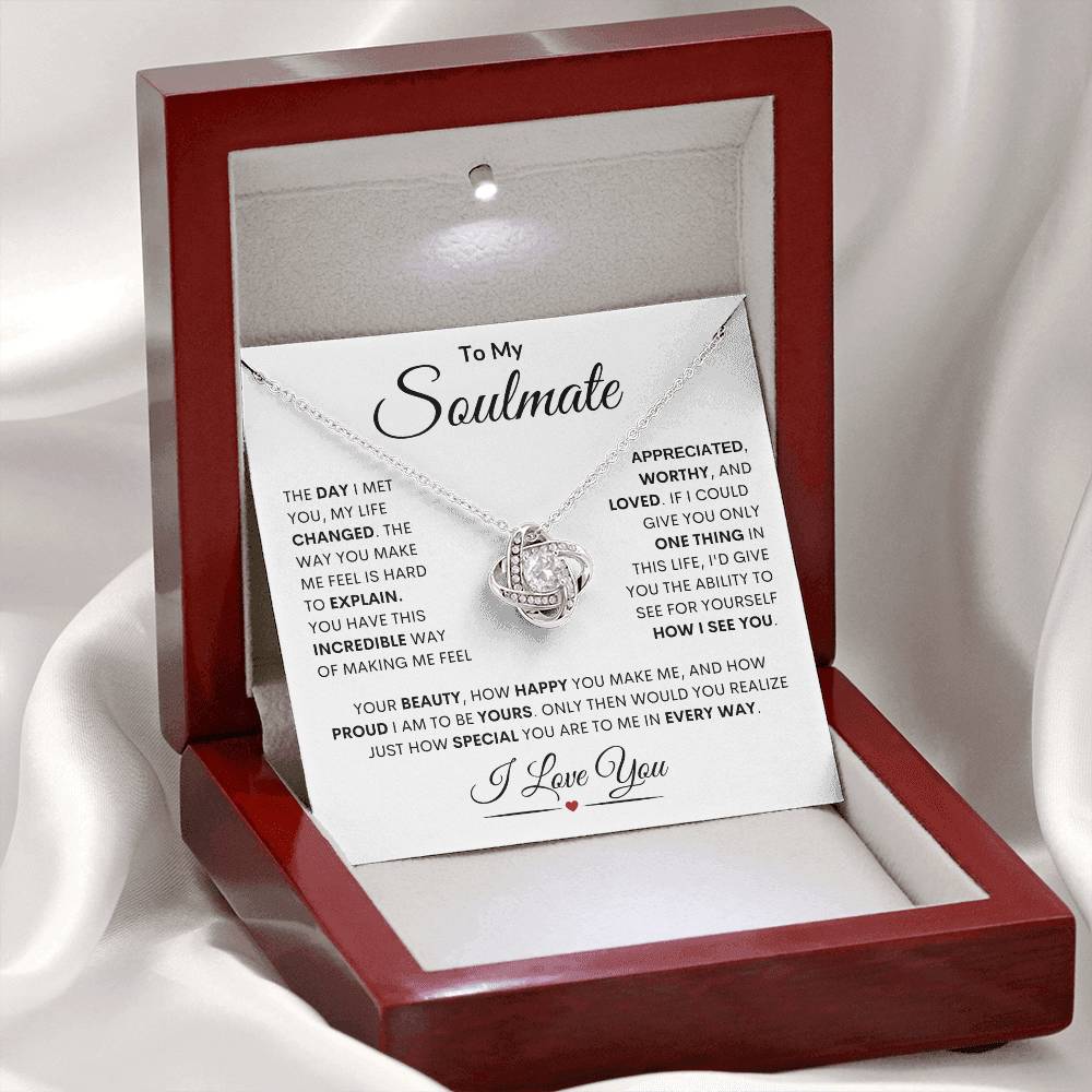 Soulmate "Make Me Feel" | Love Knot Necklace