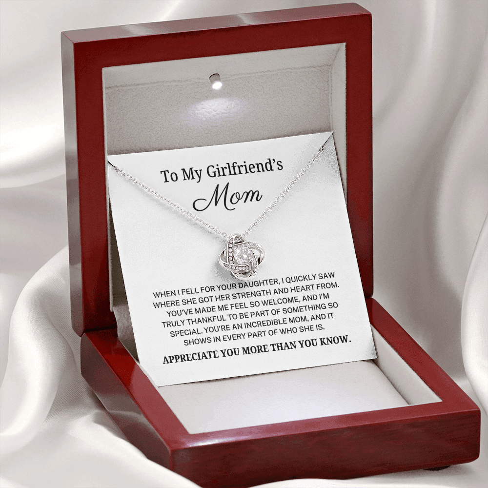 Girlfriend's Mom "Incredible Mom" | Love Knot Necklace