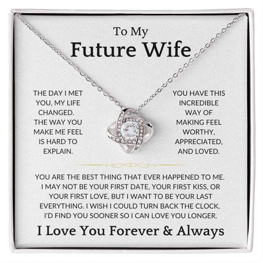 Future Wife "The Best Thing" | Love Knot Necklace