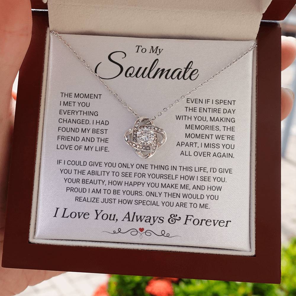 Soulmate "Miss You All Over Again" | Love Knot Necklace