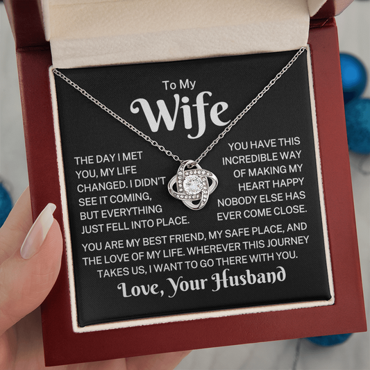 Gift for Wife "Fell Into Place" | Love Knot Necklace
